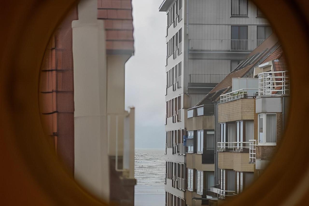 Big And Comfortable Triplex In Knokke 외부 사진