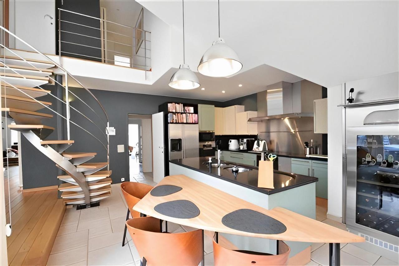 Big And Comfortable Triplex In Knokke 외부 사진